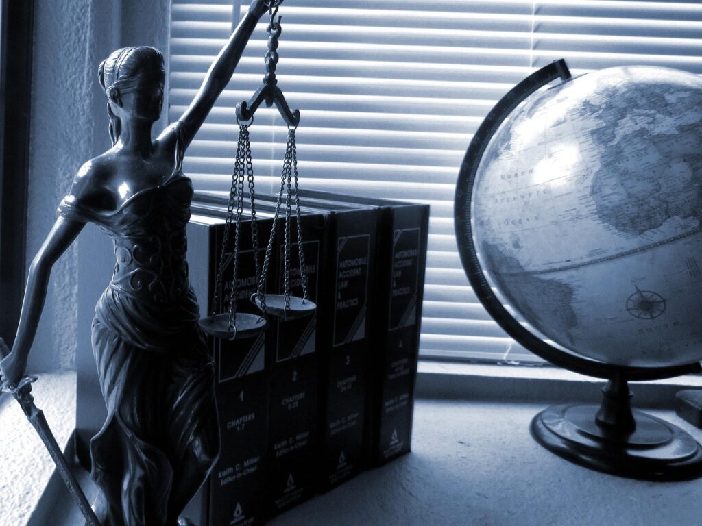 Employee charged with estafa Philippines