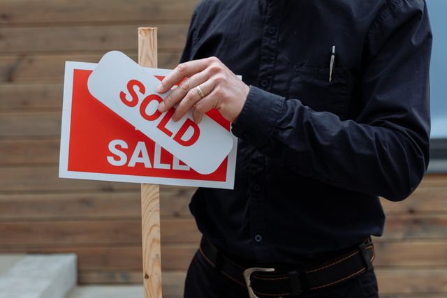 Compel seller to transfer land title Philippines – legal steps for property buyers